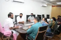 సురవరం ప్రతాప రెడ్డి 125వ జయంతి ఉత్సవాలను ఘనంగా నిర్వహించాలి.. అధికారులకు మంత్రి శ్రీనివాస్ గౌడ్ ఆదేశం!