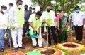 'పీ.వీ తెలంగాణ వెటర్నరీ యూనివర్శిటీ' ఆవరణలో మొక్కలు నాటిన మంత్రి తలసాని