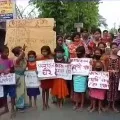 Locals protest on streets claiming no food or ration available in Murshidabad