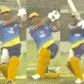 Dhoni hits 5 sixes in 5 balls