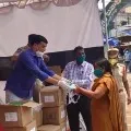 Dilraju Distributed protective masks and sanitizers to the police department