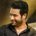 Ayinanu Poyiravale Hasthinaku Movie