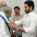 Tdp leader Gade Venkatreddy joined YSRCP