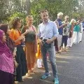 Centre extends foreign nationals visa