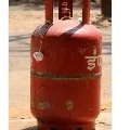 lpg price reduces