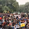 Police arrest couple who plots suicide attack in Delhi