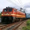 First Train in Lockdown Starts with Migrants from Lingampalli to Hathiya